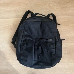 Lululemon Everyday Backpack 2.0 23L